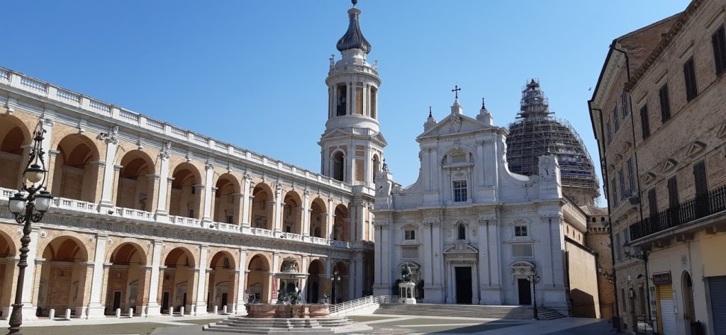 piazza della Madonna di Loreto