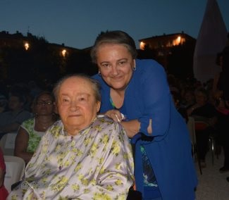 Giuseppina Ambrogetti insieme alla figlia Valeria Mancinelli