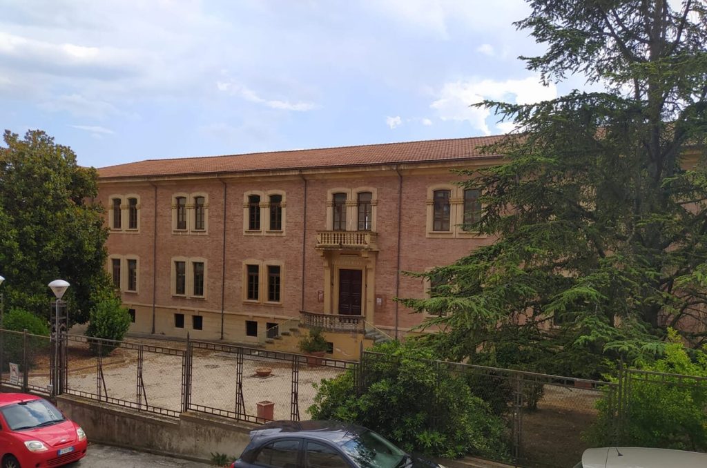 scuola Marconi a Loreto