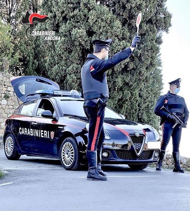 carabinieri-ancona-alt