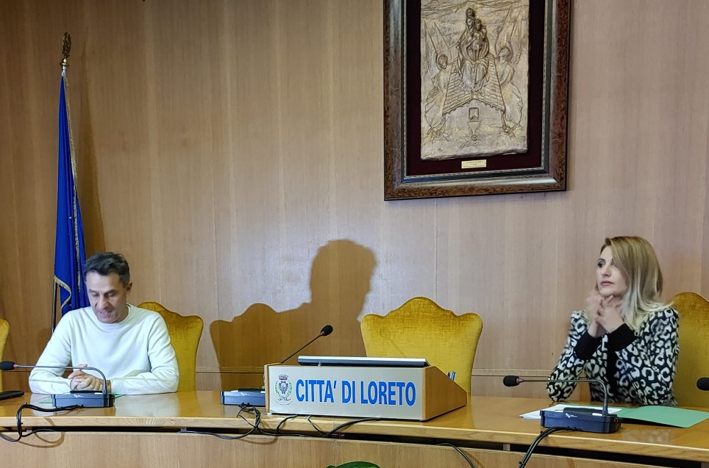 Il sindaco Moreno Pieroni e l’Assessore Francesca Carli