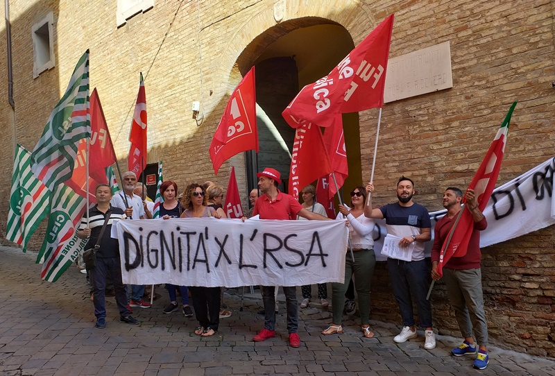 RSA - protesta