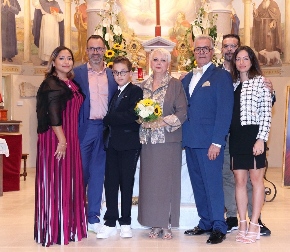Leonella Sbrollini e Sandro Marconi con figli e nipoti