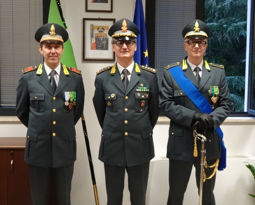 Il Sottotenente Fabrizio Cori Carlitto subentra al Luogotenente CS Diego Crovace, quale Comandante della Tenenza di Porto Recanati.